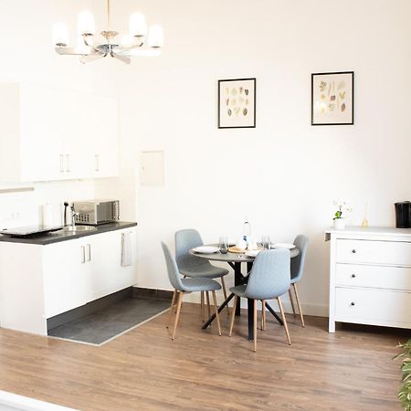 Apartment Wiesbaden Mitte, Zentral Am Park, Congresscenter 5 Min, Bahnhof 10Min エクステリア 写真