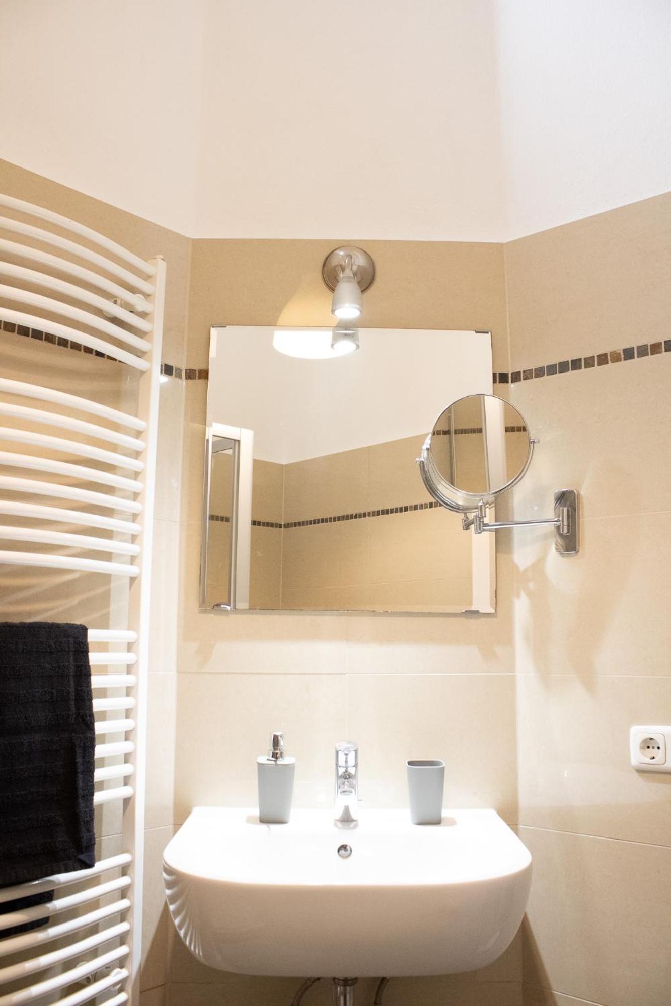 Apartment Wiesbaden Mitte, Zentral Am Park, Congresscenter 5 Min, Bahnhof 10Min エクステリア 写真