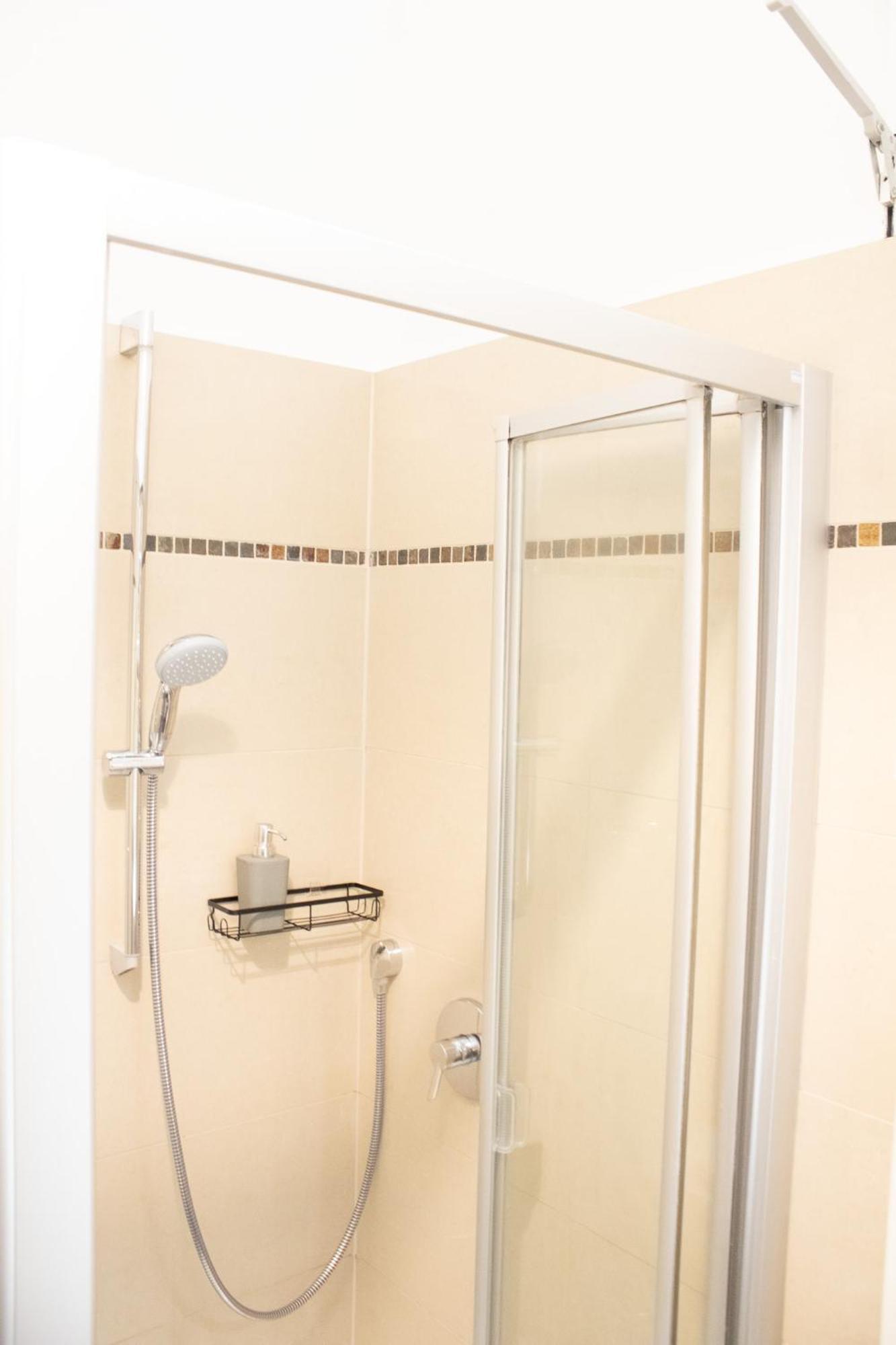Apartment Wiesbaden Mitte, Zentral Am Park, Congresscenter 5 Min, Bahnhof 10Min エクステリア 写真